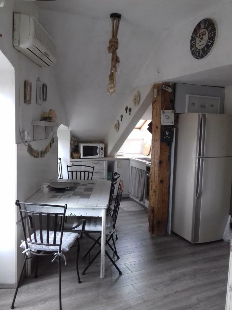 Apartment Vintage Art Split Exterior foto